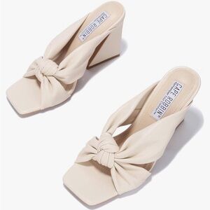 Off-white Cape Robbin Heels